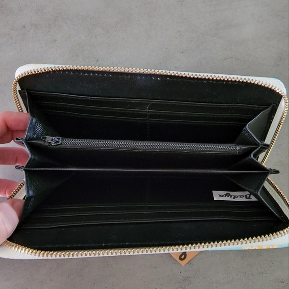 NWT Pineapple Wallet - Picture 2 of 2